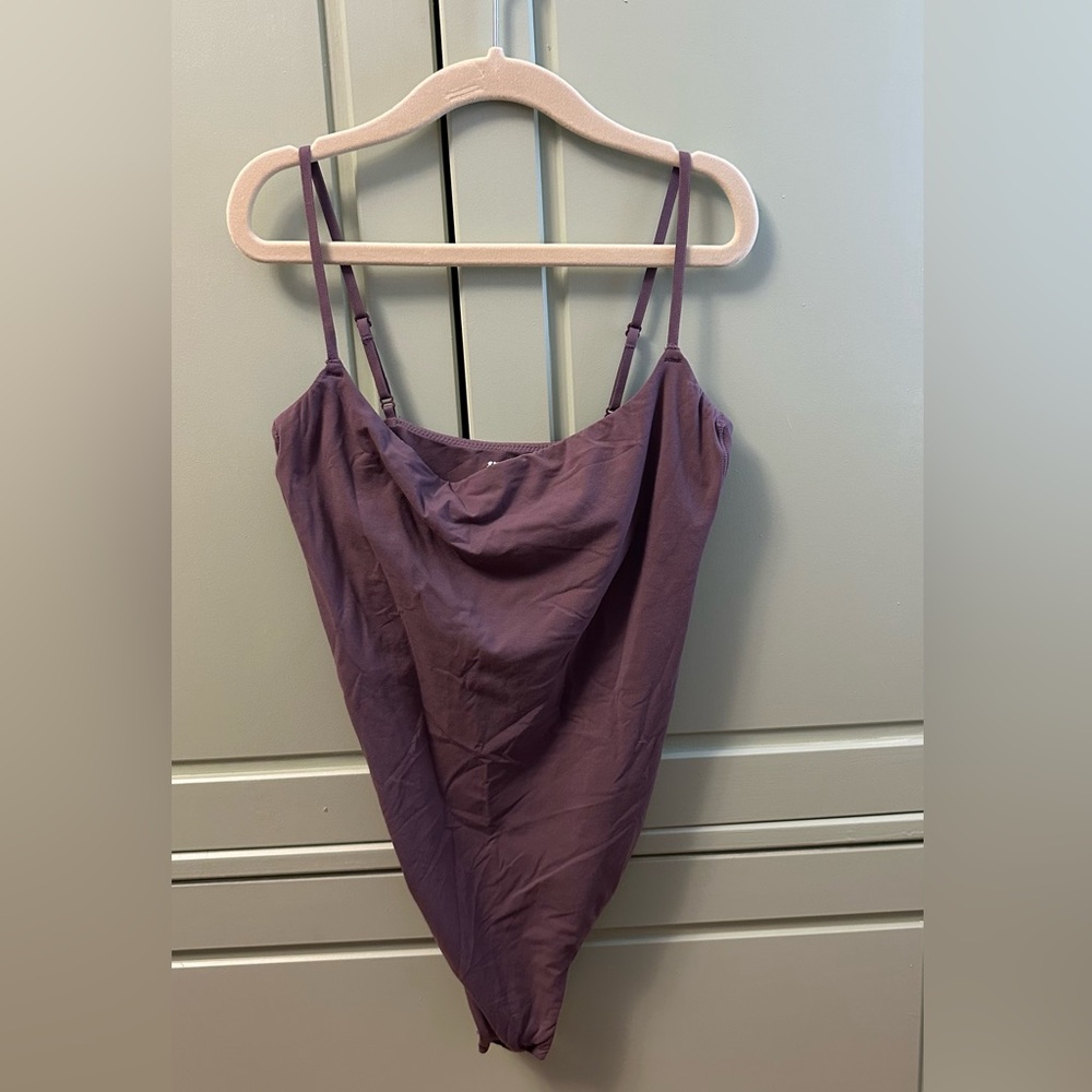 SKIMS Fits Everybody Cami Bodysuit